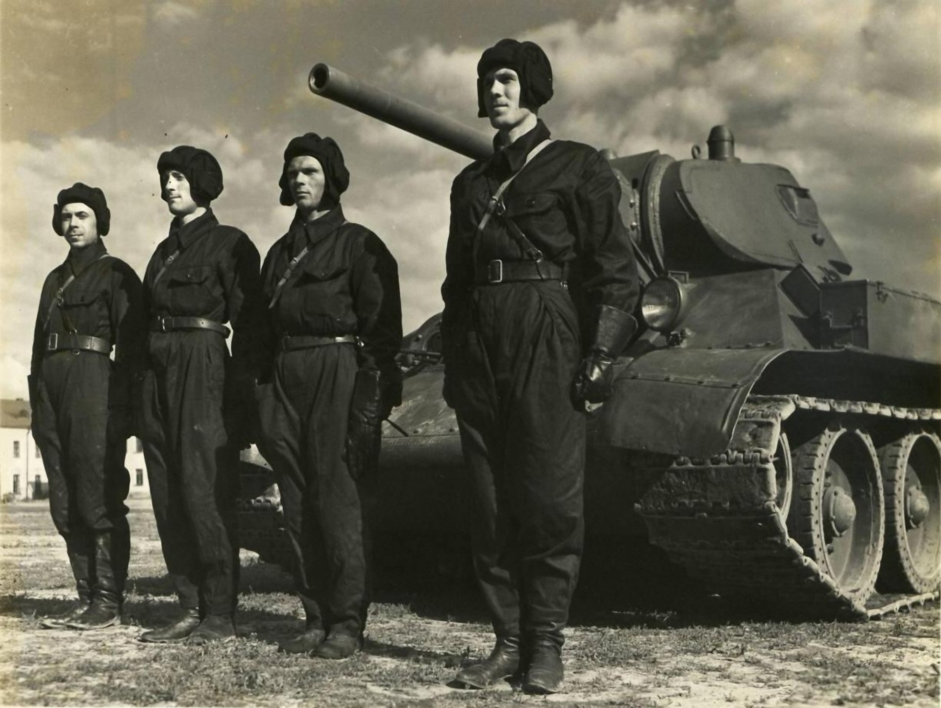 Танкоград: первый конвейер тяжелых танков