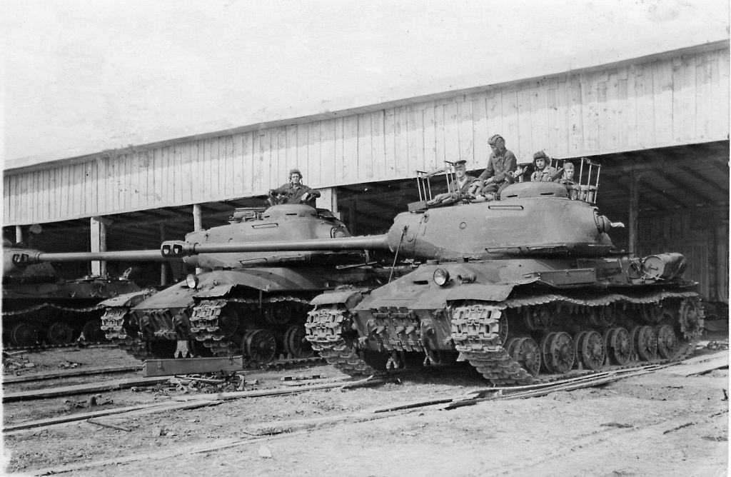 Советский тяжёлый танк ис-1