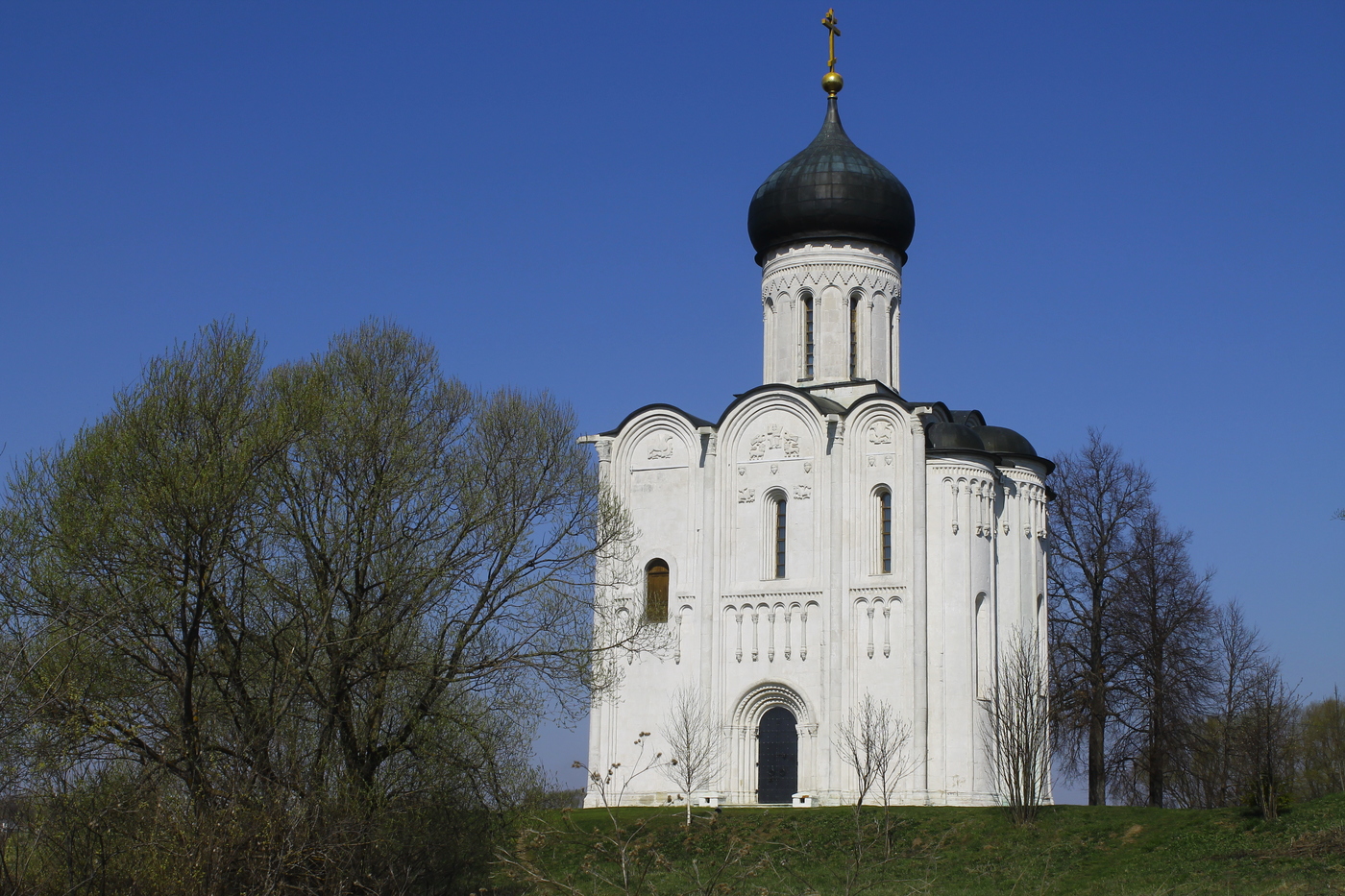 В храме покрова на нерли