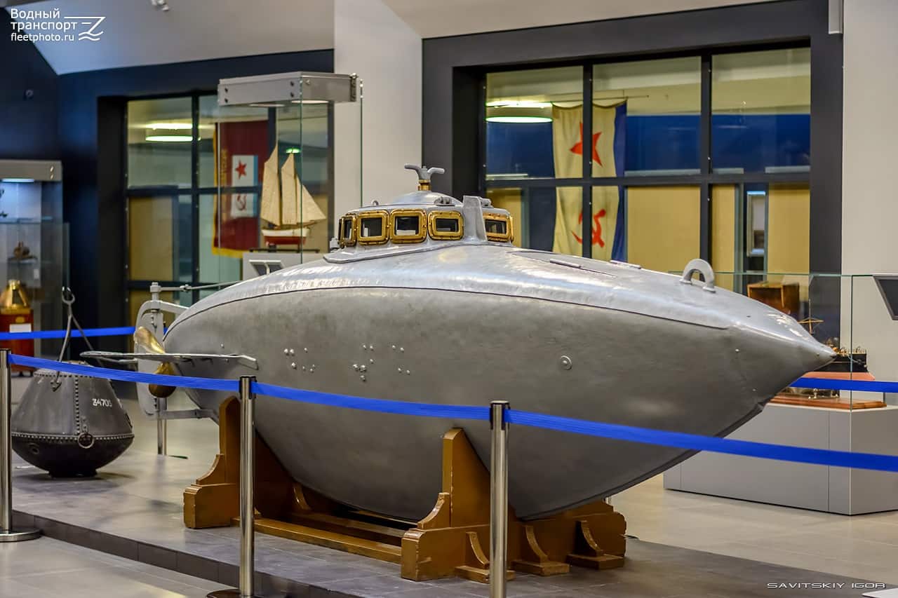 Говоря о работах конструктора Норденфельда для флота, обычно вспоминают его подводную лодку Реже вспоминают его орудия, нашедшие большее применение