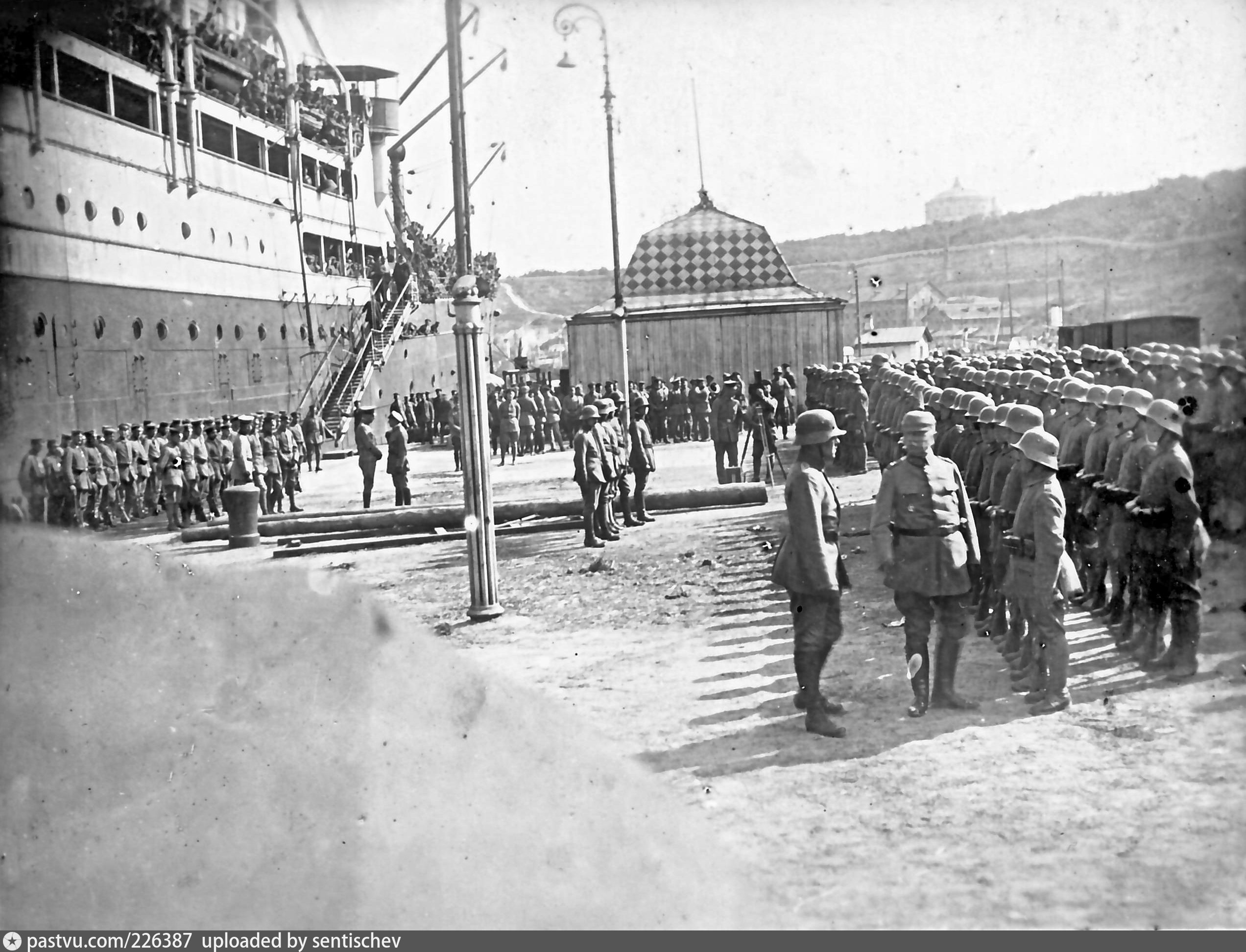 Севастополь революция. Немцы в Севастополе 1918. Германская оккупация Крыма 1918. Оккупация Севастополя 1918-1920. Немцы в Крыму 1918.