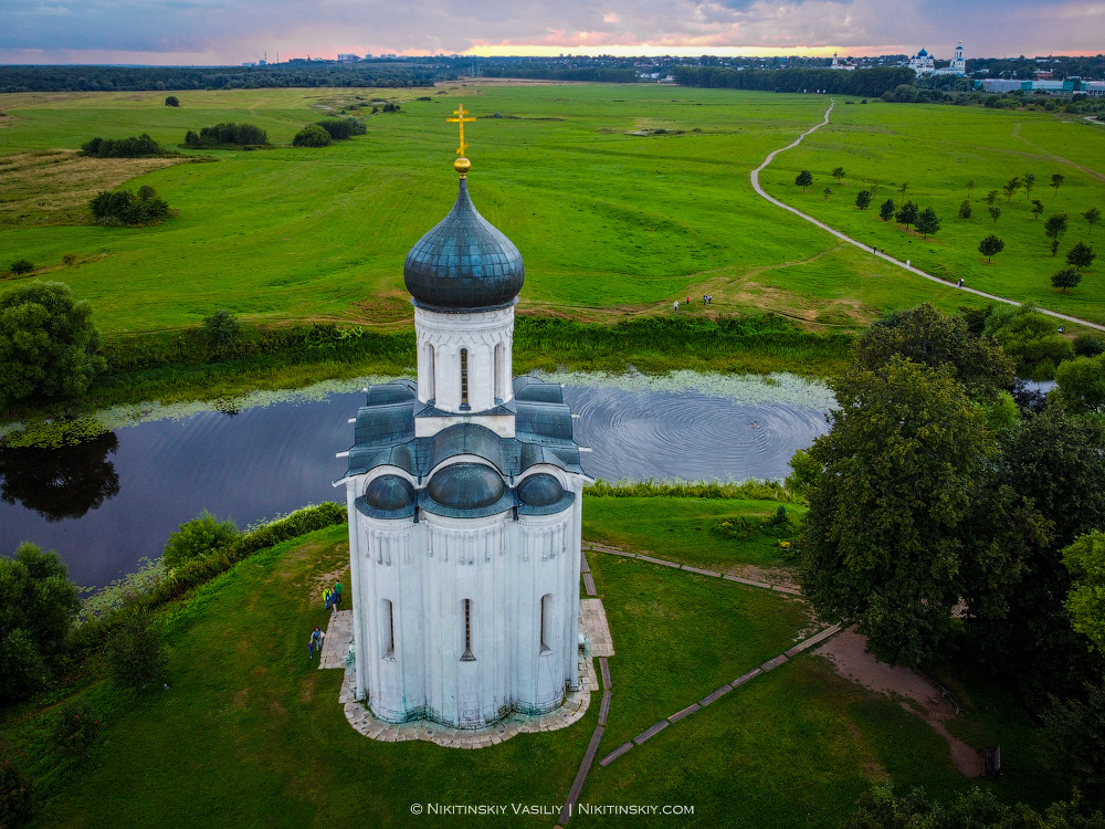 Церковь покрова на нерли боголюбово фото