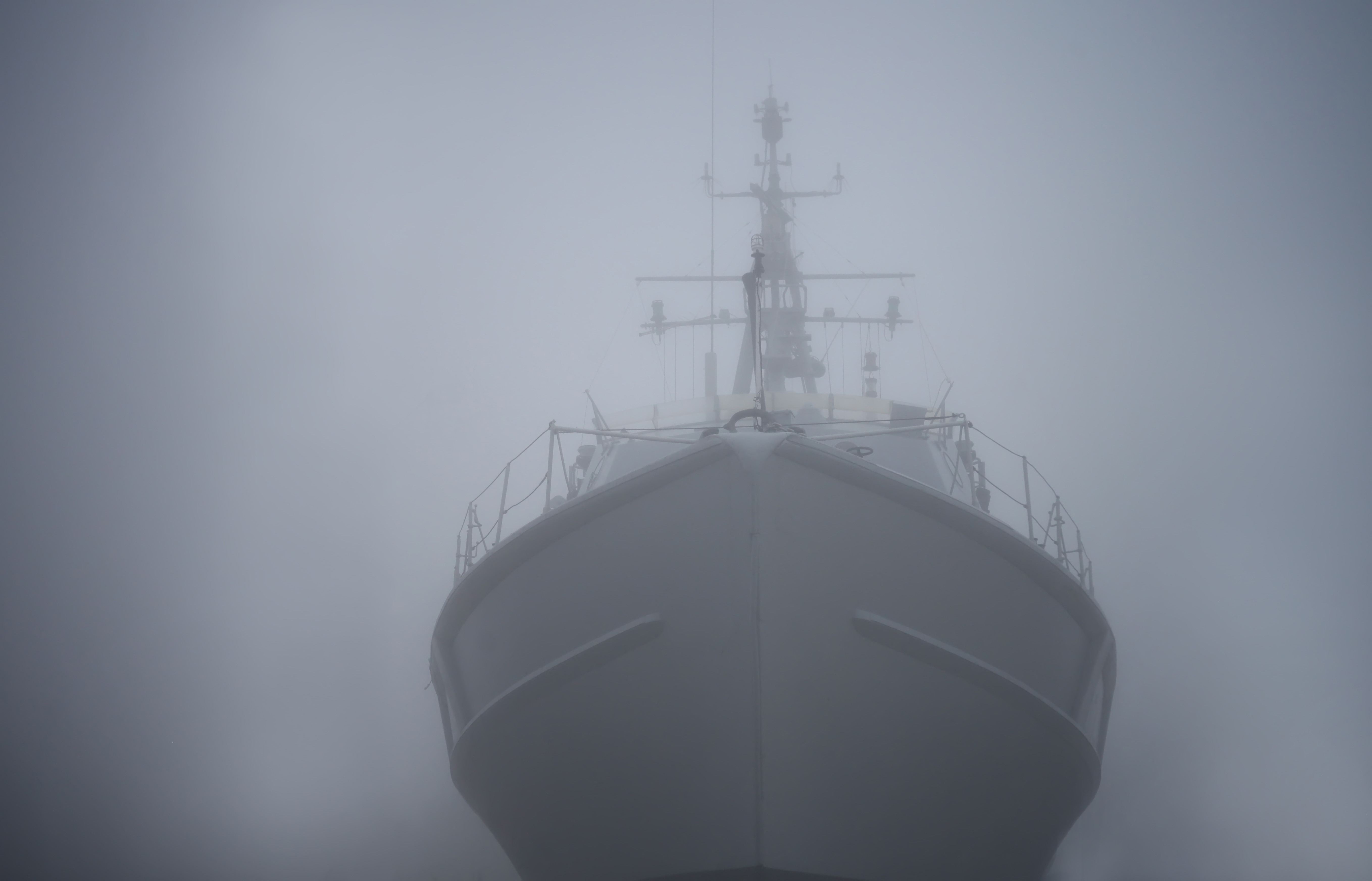 Палуба в тумане. Корабль-призрак: Ourang Medan. Корабль оранг Медан. Мэн оф Медан корабль.
